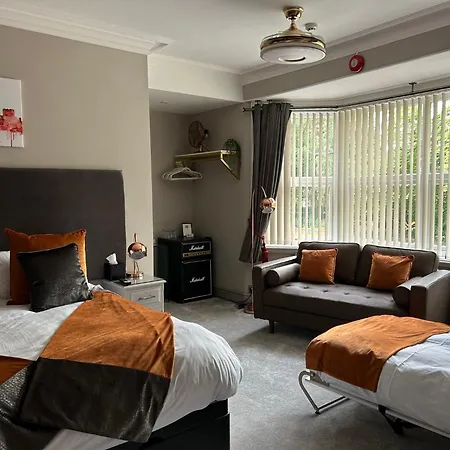Ashbourne House-3